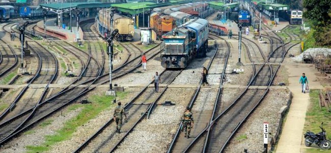 Kashmir Snowfall:Train Services Suspended