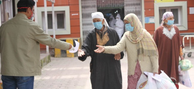 12 more patients discharged from SKIMS, Bemina after recovering from Covid-19
