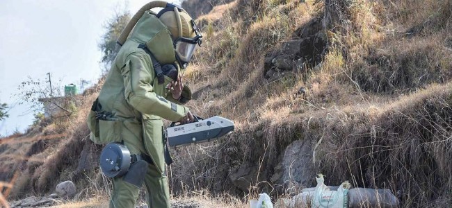 Bomb Disposal Squad destroys suspicious-looking bag in Kupwara