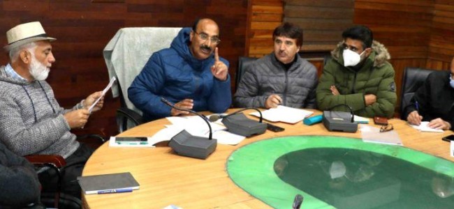 Director Agriculture reviews impact of prevailing weather conditions on Agriculture sector 