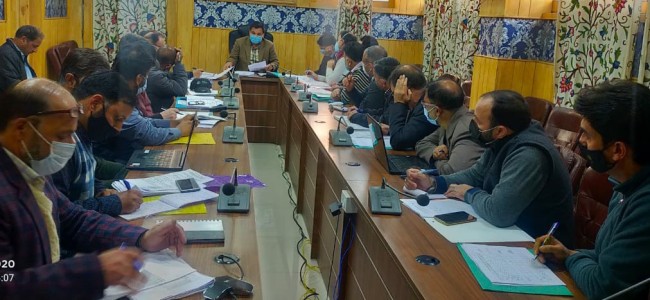 DDC Anantnag reviews pace/ progress of ongoing work projects by various departments