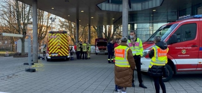Gunman storms German campus, kills woman
