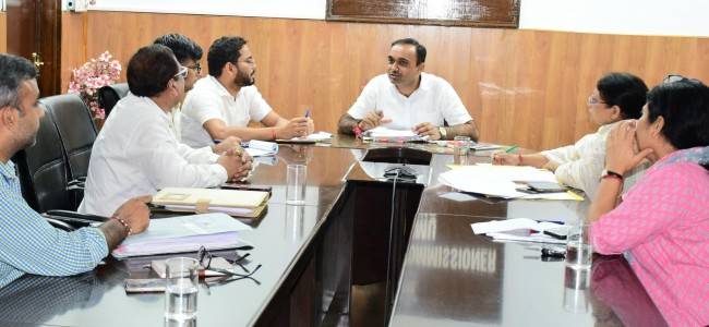 Div Com reviews land issues of Airport Expansion