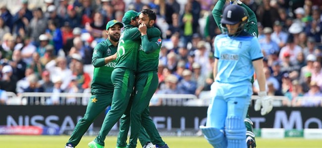 Resilient Pakistan roars back, beat England by 14 runs