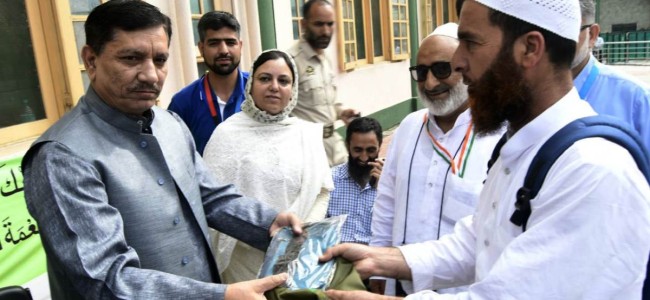 J&K Bank Chairman visits Haj House, interacts with pilgrims