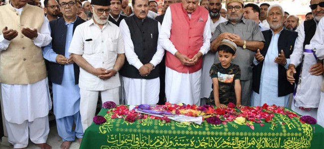 India, Pak should start meaningful dialogue: Dr Farooq India, Pak should start meaningful dialogue: Dr Farooq