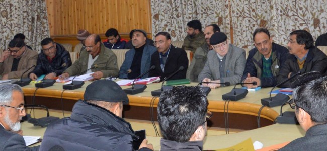 Div Com reviews parking issues of the city Div Com reviews parking issues of the city