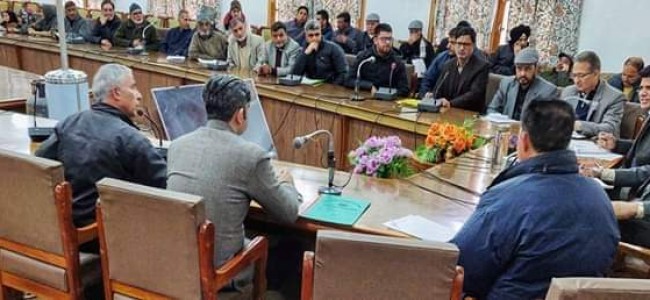 AK Mehta, Sarmad Hafeez take stock of public grievances at Srinagar