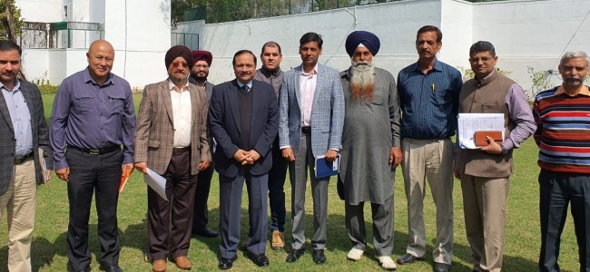 Transport Welfare Association Jammu calls on Advisor Bhatnagar Transport Welfare Association Jammu calls on Advisor Bhatnagar