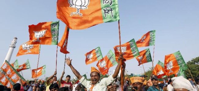 3 held for ‘goli’ slogan during Amit Shah’s rally; BJP to defend them in court