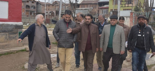 SMC Commissioner visits Hassanabaad, directs for up gradation of CTPT, installation of street lights SMC Commissioner visits Hassanabaad, directs for up gradation of CTPT, installation of street lights