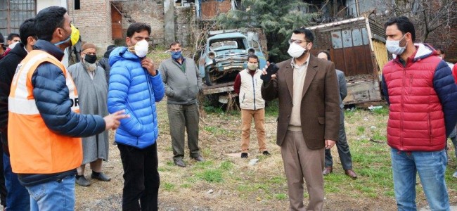 DC inspected District Hospital and Quarantine Home wards at GHSS Shopian. DC inspected District Hospital and Quarantine Home wards at GHSS Shopian.