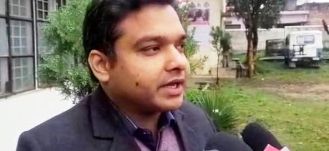 Chemist shops inspected in Udhampur to check prices, availability of masks, sanitizers Chemist shops inspected in Udhampur to check prices, availability of masks, sanitizers