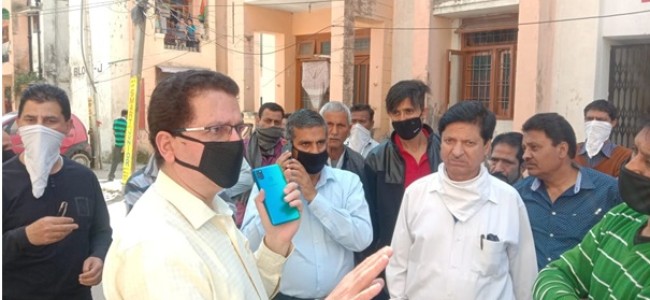 Relief Commissioner visits migrant camps reviews preparations Relief Commissioner visits migrant camps reviews preparations