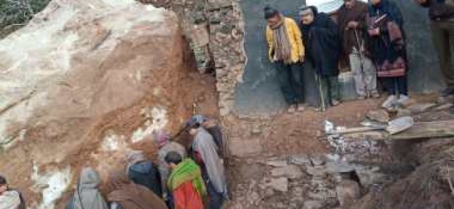 Five of family killed after boulder hit house Five of family killed after boulder hit house