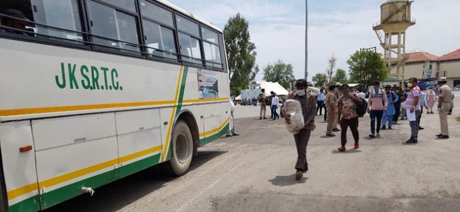J&K Govt begins evacuation, brings back 1,200 stranded residents J&K Govt begins evacuation, brings back 1,200 stranded residents