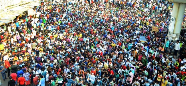 TV reporter arrested for Bandra migrant gathering, channel calls it outrageous TV reporter arrested for Bandra migrant gathering, channel calls it outrageous