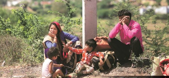 Migrant’s last earning before suicide: Rs 2,500 from sale of phone Migrant’s last earning before suicide: Rs 2,500 from sale of phone