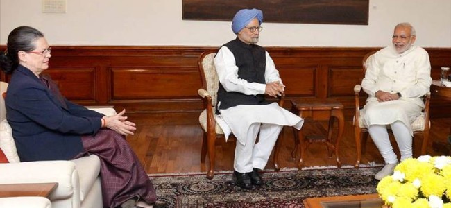 PM Modi dials former presidents, Opposition leaders to discuss Covid-19 situation PM Modi dials former presidents, Opposition leaders to discuss Covid-19 situation