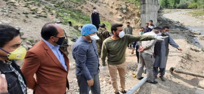 DC Budgam visit Chadoora, Chrar, reviews damage caused to water supply schemes DC Budgam visit Chadoora, Chrar, reviews damage caused to water supply schemes