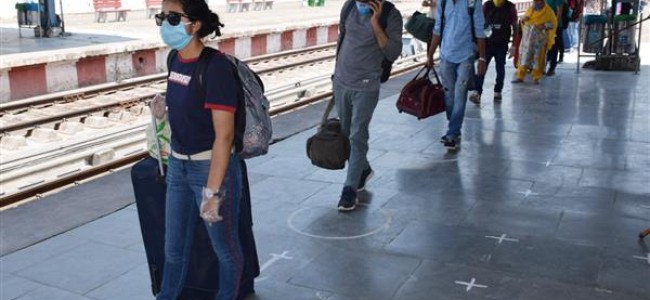 1250 JK residents evacuated from Uttrakhand; 37147 enter UT through Lakhanpur till date 1250 JK residents evacuated from Uttrakhand; 37147 enter UT through Lakhanpur till date