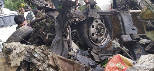 2019-Like Bombing Stopped In Pulwama, 20 kg IED In Car, Driver Escapes 2019-Like Bombing Stopped In Pulwama, 20 kg IED In Car, Driver Escapes