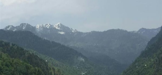 Three injured, two houses damaged in ceasefire violation in Uri Three injured, two houses damaged in ceasefire violation in Uri