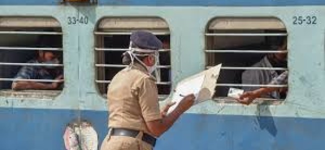 MHA asks railways to run at least 100 special trains a day to ensure migrants return home MHA asks railways to run at least 100 special trains a day to ensure migrants return home