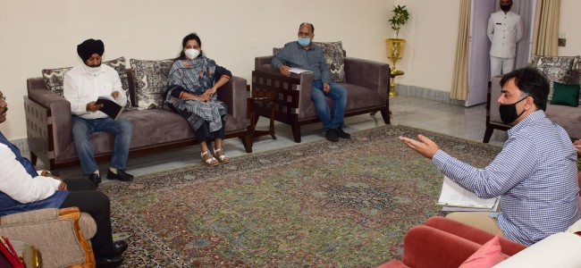 Delegation of JKAP calls on Lt Governor Delegation of JKAP calls on Lt Governor