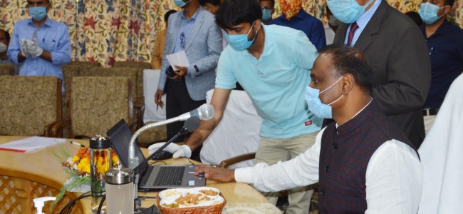 Lt Governor visits Kulgam; meets various delegations, public representatives Lt Governor visits Kulgam; meets various delegations, public representatives