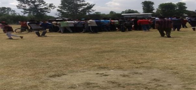 Covid 19: Authority stop ongoing cricket match in Qaziabad Covid 19: Authority stop ongoing cricket match in Qaziabad