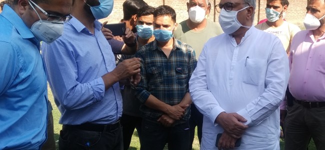 Advisor Farooq Khan visits Anantnag; meets delegations, reviews development works Advisor Farooq Khan visits Anantnag; meets delegations, reviews development works