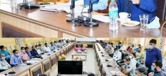 Commissioner S&LR reviews progress on Jamabandis at B’pora Commissioner S&LR reviews progress on Jamabandis at B’pora