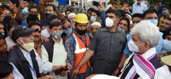 Lt Governor conducts extensive tour of Budgam