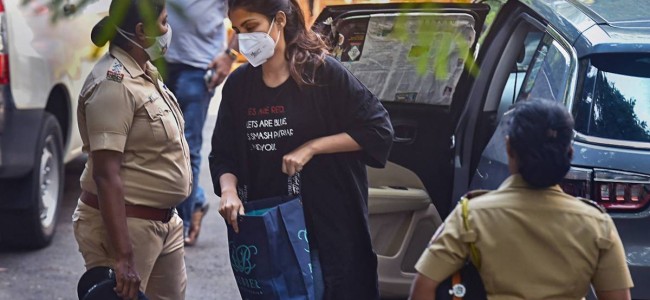 Rhea Chakraborty received multiple ganja deliveries, claims NCB Rhea Chakraborty received multiple ganja deliveries, claims NCB