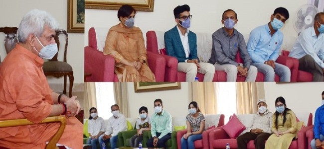 Lt Governor meets J&K NEET topper Avikshit Gupta, 4 others Lt Governor meets J&K NEET topper Avikshit Gupta, 4 others