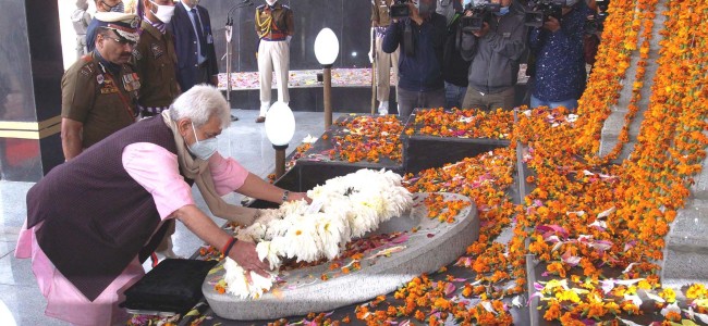 Lt Governor pays rich tributes to Police Martyrs; lays floral wreath at the Martyrs’ Memorial Lt Governor pays rich tributes to Police Martyrs; lays floral wreath at the Martyrs’ Memorial