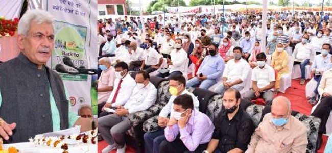 B2V3: Lt Governor visits border Panchayat, Pallanwala in Khour B2V3: Lt Governor visits border Panchayat, Pallanwala in Khour