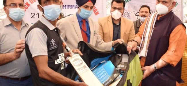 Lt Governor hands-over certificates and sanction letters to beneficiaries under different departmental schemes Lt Governor hands-over certificates and sanction letters to beneficiaries under different departmental schemes