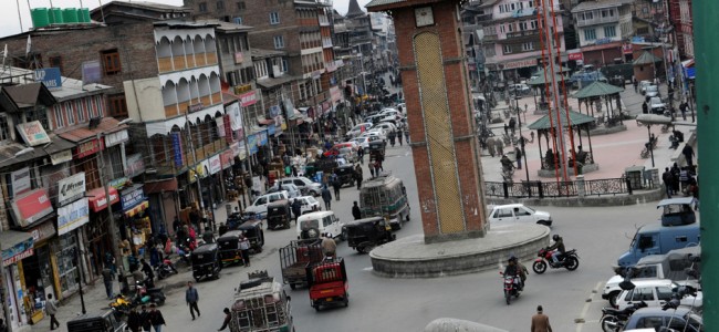 Buzz of life returns in Srinagar and other parts after weekend lockdown