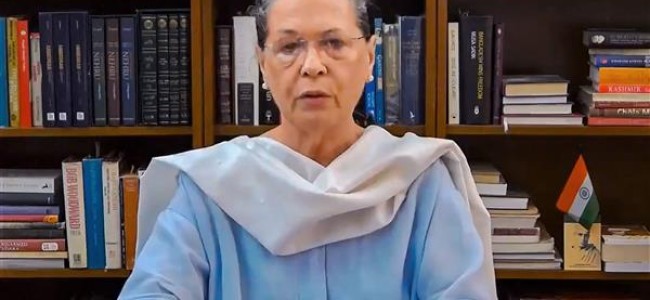 Sonia meets Congress leaders months after they wrote to her seeking party overhaul Sonia meets Congress leaders months after they wrote to her seeking party overhaul