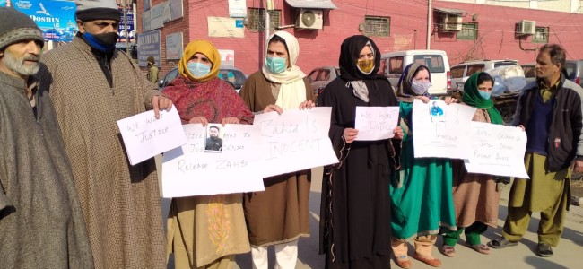 Babar Qadri Murder Case:  Family members of accused duo vouch for their innocence, saying they have been framed Babar Qadri Murder Case:  Family members of accused duo vouch for their innocence, saying they have been framed