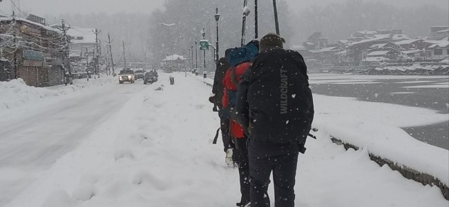 Fresh snowfall in Kashmir amid ‘dry weather forecast’
