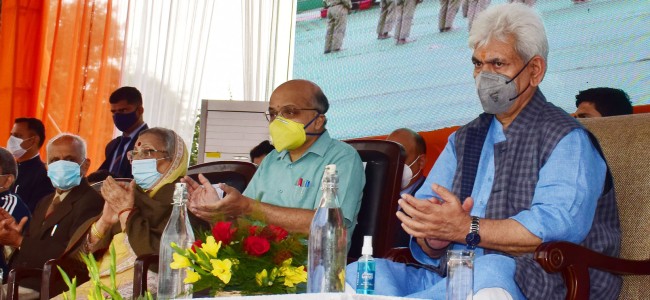 Lt Governor leads “Azaadi Ka Amrut Mahotsav” celebrations in J&K Lt Governor leads “Azaadi Ka Amrut Mahotsav” celebrations in J&K