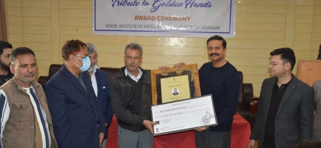 Principal Secretary I&C confers State Awards to Handicraft artisans Principal Secretary I&C confers State Awards to Handicraft artisans