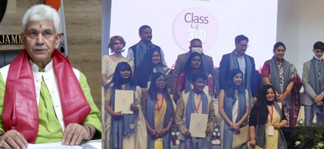 Artisans give expression to their creativity through their talented eyes and hardworking hands: LG Artisans give expression to their creativity through their talented eyes and hardworking hands: LG