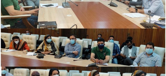DC Srinagar reviews Covid-19 Control/mitigation measures DC Srinagar reviews Covid-19 Control/mitigation measures