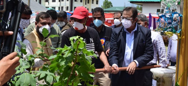Advisor Baseer Khan visits Kupwara, reviews CCM Advisor Baseer Khan visits Kupwara, reviews CCM