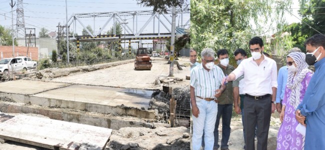 CEO ERA inspects work on Peerbagh-Humhama Concrete Rigid Pavement road; emphasizes completion within set deadline