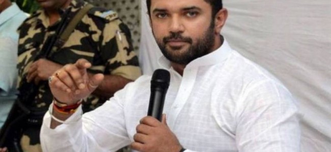 Chirag Paswan May Go With Tejashwi Yadav If BJP Does Not Bail Him Out Chirag Paswan May Go With Tejashwi Yadav If BJP Does Not Bail Him Out